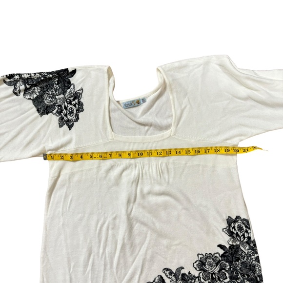 Unity World Wear Lace Floral Print W/ Rhinestone Detail Babydoll Sweater Blouse - Picture 9 of 14